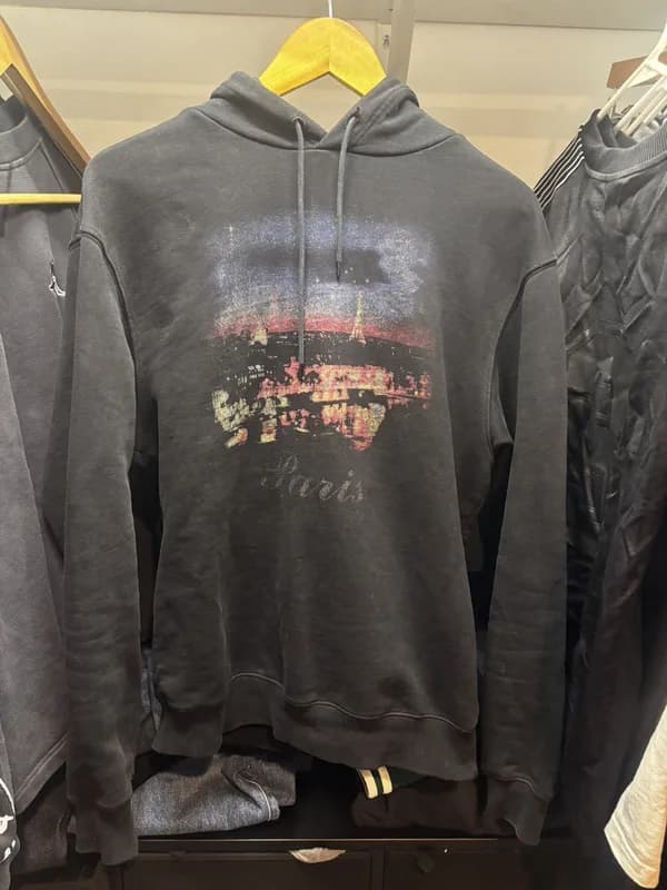 Balenciaga — Balenciaga FW17 Paris Tourist Souvenir Pullover Hoodie — streetwear — resale