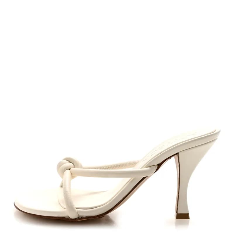 Bottega Veneta — Lambskin Blink Knot Mule Sandals 35.5 White — Designer Shoe — resale