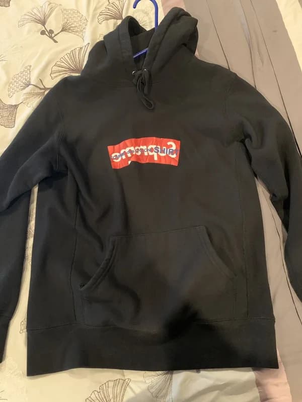 Supreme — Supreme x Commes Des Garcons Hoodie Black Red Small — streetwear — resale