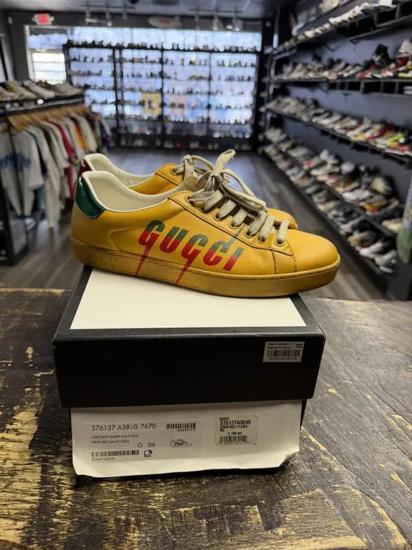 Gucci — Gucci Ace Yellow Size 6 — Sneaker — resale