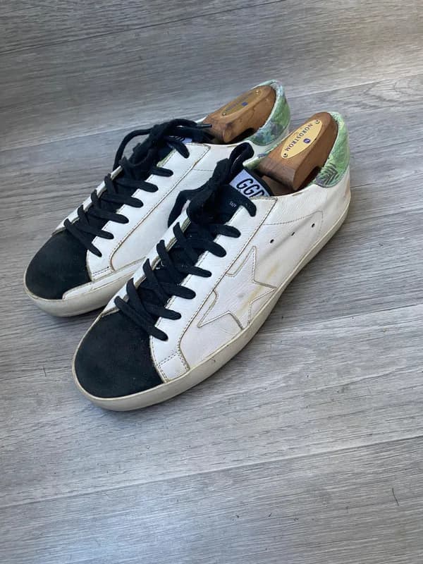 Golden Goose — Golden Goose Superstar Low Top Distressed Sneakers Sz 41 — Sneaker — resale