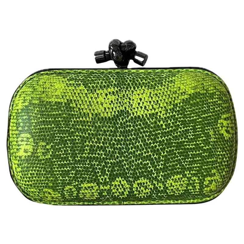 Bottega Veneta — Bottega Veneta Iconic Pochette Knot Clutch in Bright Green — Designer Shoe — resale