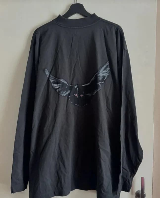 Balenciaga — Gap x Yeezy x Balenciaga longsleeve T- shirt — streetwear — resale