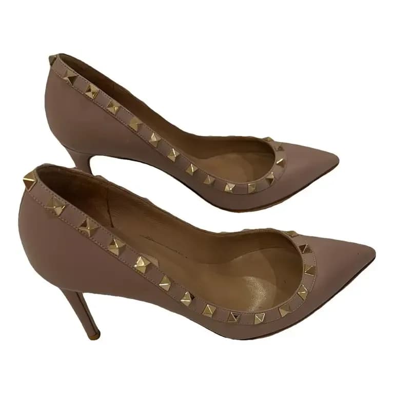 Valentino Garavani — Rockstud leather heels — Designer Shoe — resale