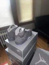 Jordan — Size 9.5 - Air Jordan 5 Retro 2026 Wolf Grey — Sneaker — resale