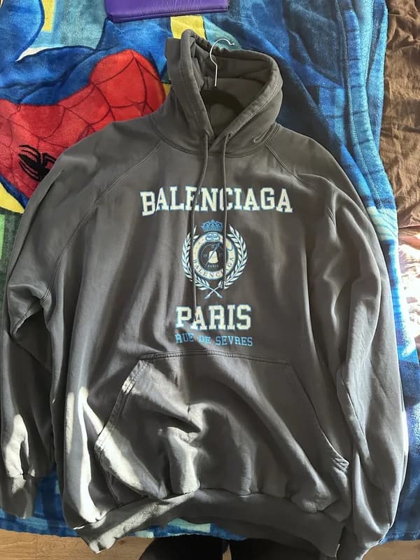 Balenciaga Paris Hoodie — streetwear — resale