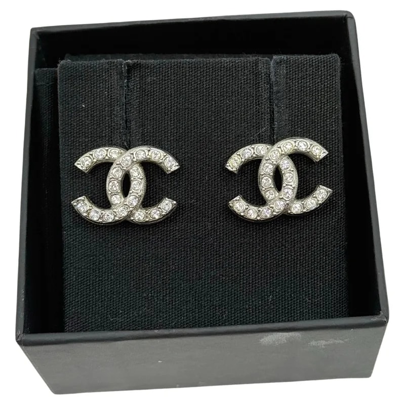 Chanel — Chanel Embellished CC — Jewelry — resale