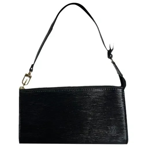 Louis Vuitton — Pochette Accessoire — Handbag — resale