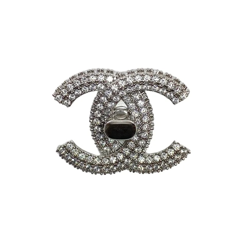 Chanel — Chanel CC Turnlock Brooch — Jewelry — resale