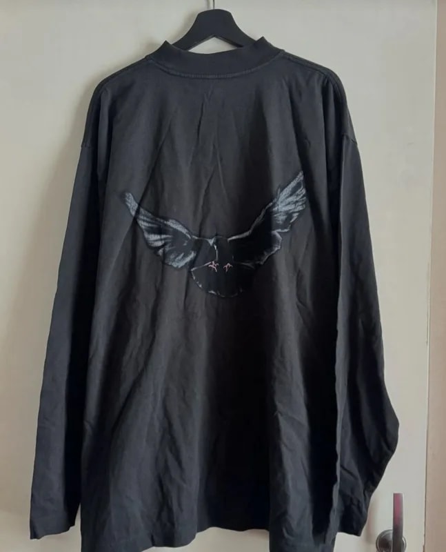 Balenciaga — Gap X Yeezy X Balenciaga Longsleeve T- Shirt — streetwear — resale