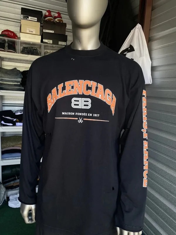Balenciaga — Maison Balenciaga Long Sleeve T-shirt Oversized — streetwear — resale