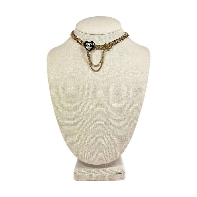 Chanel — Chanel CC Heart Choker — Jewelry — resale