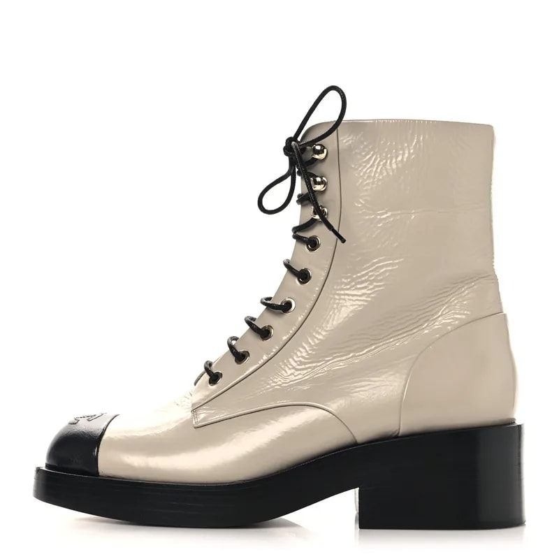 Chanel — Shiny Cap Toe Combat 39 Dark — Accessory — resale