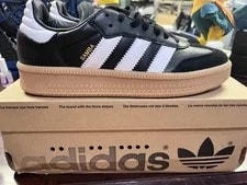 Adidas Samba / Low Top Lace Up Gum Sole 2