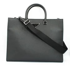 Prada — Prada in 2VG101 From Japan #086 — Handbag — resale