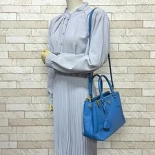 Prada Galleria Shoulder Bag 2