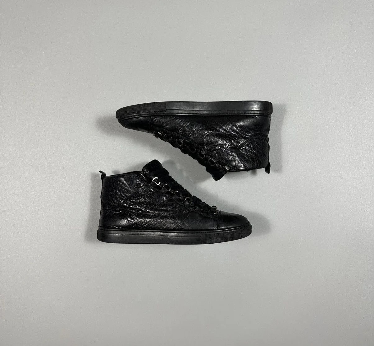 Balenciaga — Balenciaga Arena High Top — Sneaker — resale