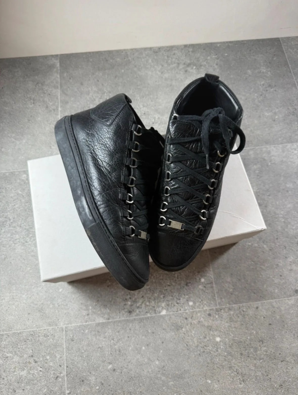 Balenciaga — Balenciaga Arena High Top — Sneakers — resale