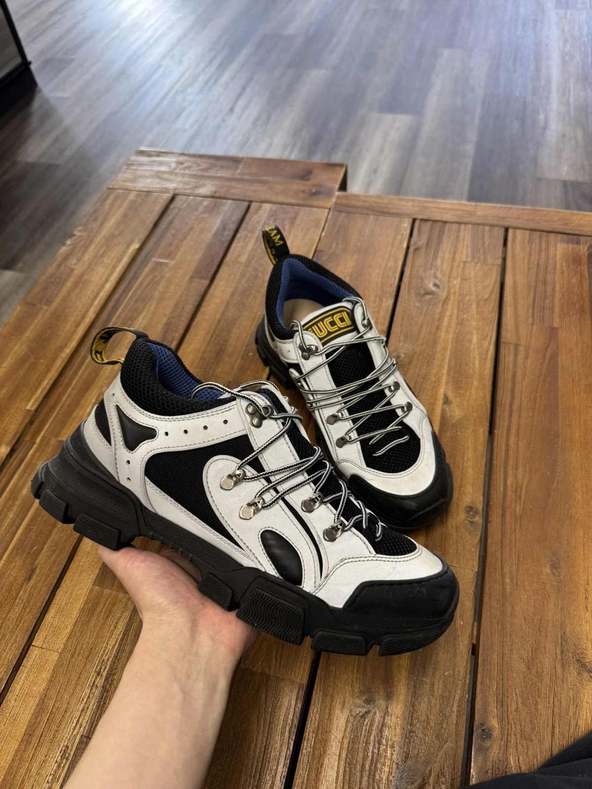 Gucci — Gucci Flashtrek Size 9.5 No Box — Sneaker — resale