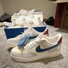 Nike — Nike Air Force 1 Low Low Top Lace Up — Sneaker — resale