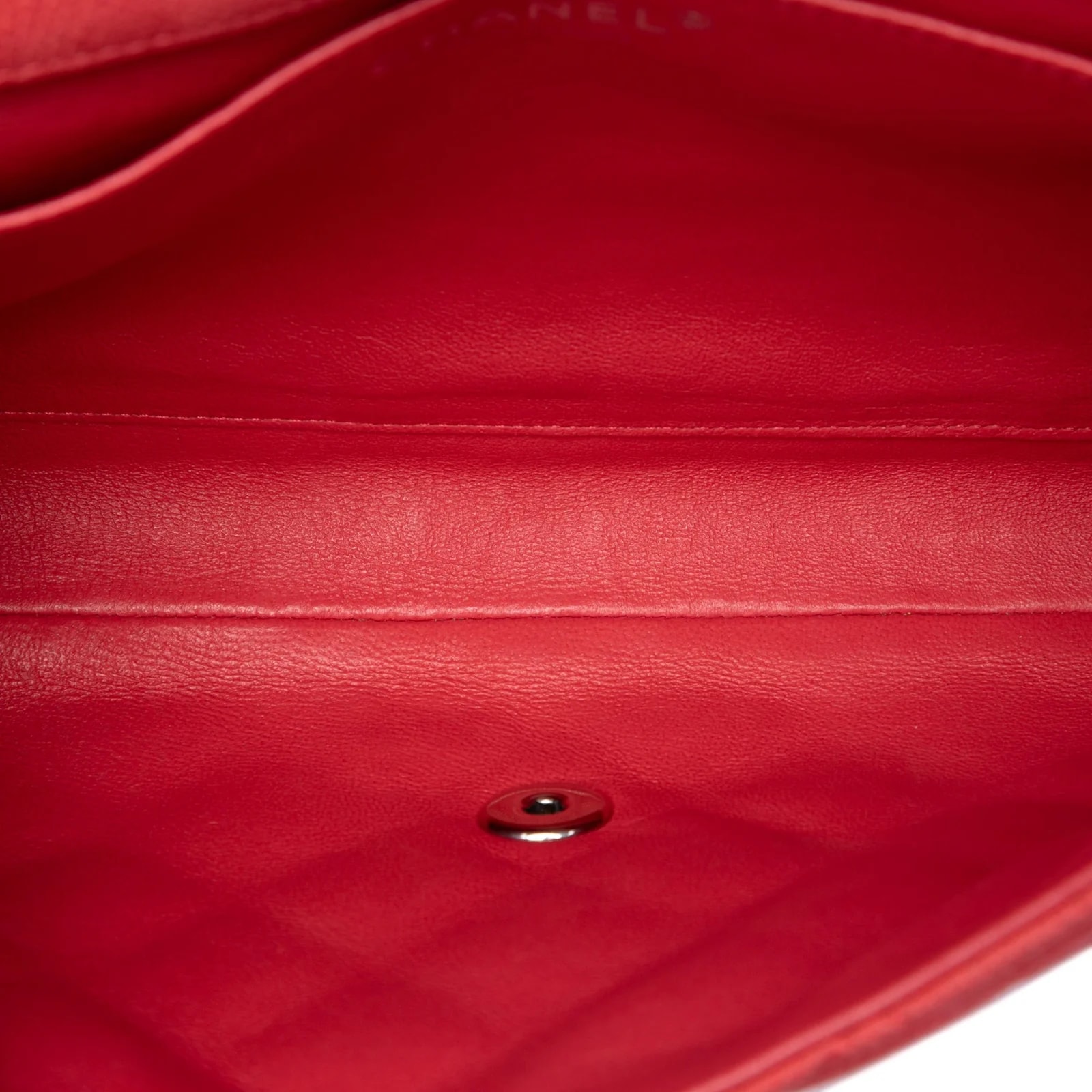 Flap With Chain 4