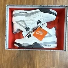 Jordan — Jordan 4 Retro OG 2025 Size 10 Lightly Damaged Box — Sneaker — resale