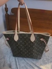 Louis Vuitton — Louis Vuitton Neverfull Medium , Detachable — Handbag — resale