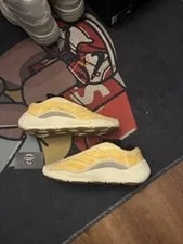 Adidas Yeezy 700 V3 Mono Safflower 2