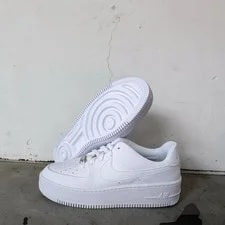 Nike Air Force 1 Low Top Lace-Up New With Box 2