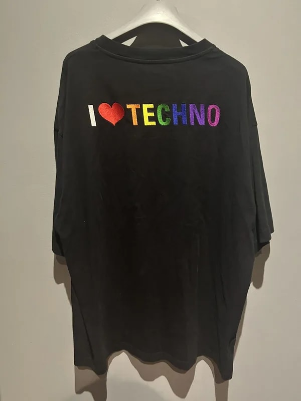 Balenciaga — Balenciaga "I Love Techo" TEE IN Cotton — streetwear — resale