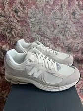 New Balance 2002R Calm 2