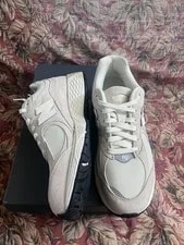 New Balance 2002R Calm 3