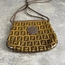 Fendi Enamel Pattern Crossbody Small 4