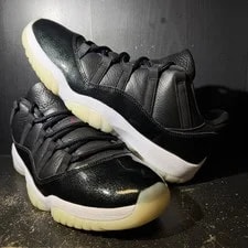 Air Jordan — Air Jordan 11 Low 72-10 — Sneaker — resale