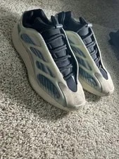 Adidas — Size 10 - Adidas Yeezy 700 V3 Kyanite — Sneaker — resale