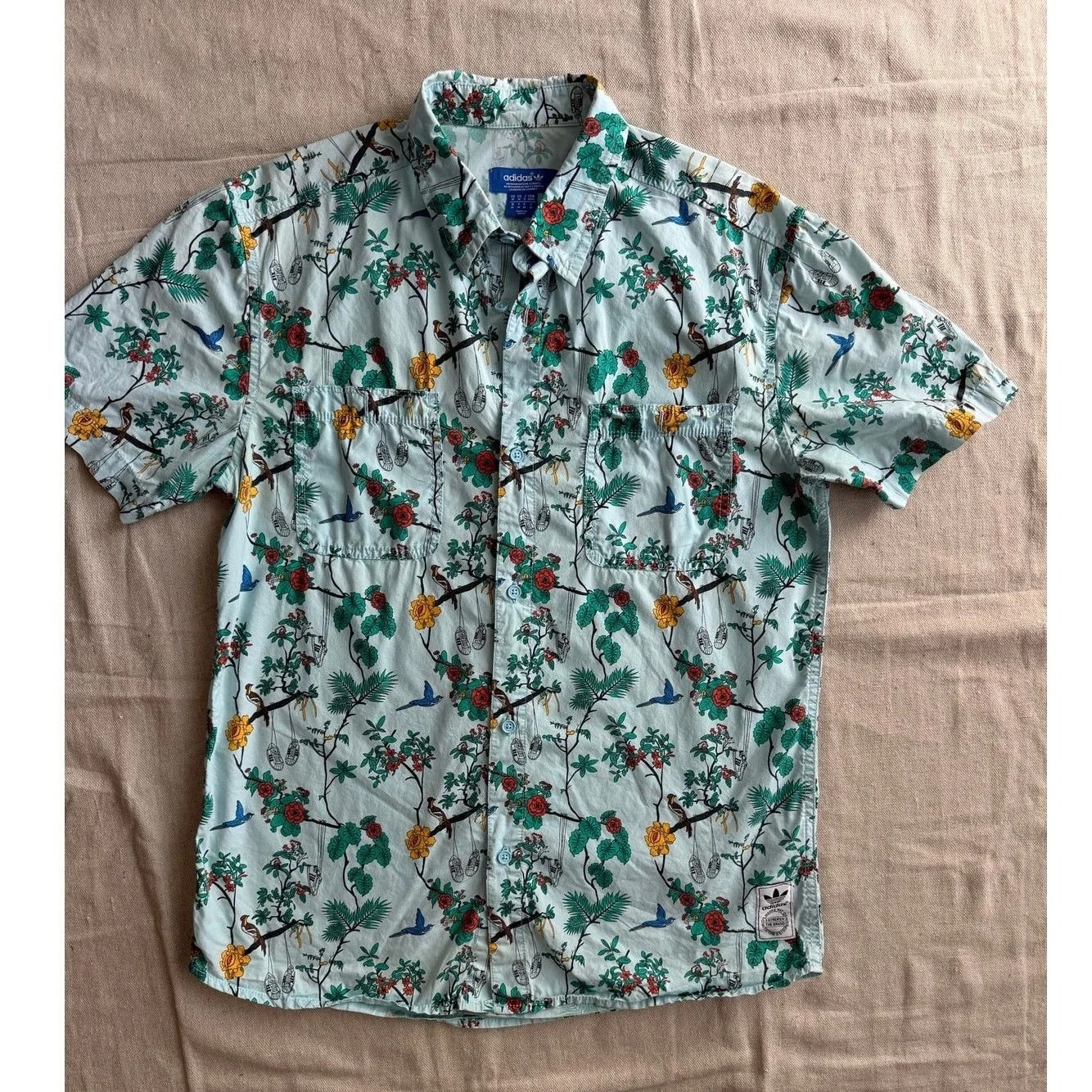 Adidas — Adidas Originals M Island Series Aloha Shirt Floral SS — streetwear — resale