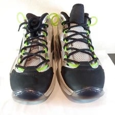 Reebok Question Mid Minions Basketball Shoes 2