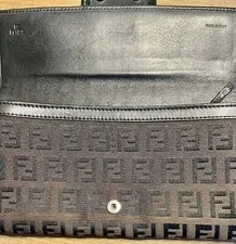 Fendi Baguette 🧿🎗️ W/ A ⭐️ 💼 Charm. With A Detachable Strap A Charm 2