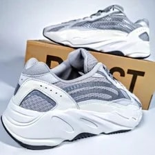 Adidas US 13 Boost Yeezy 700 V2 Reflective New 2
