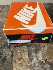 Air Jordan 1 Retro High OG 4