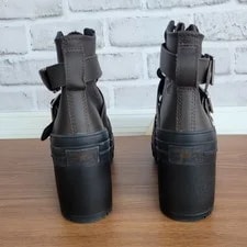 ⭐Converse Chuck 70 de Luxe Heel Buckles Sz 5 Boots A12209C⭐ 4