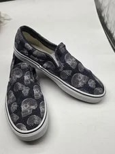 Vans Skateboarding Shoes Wireframe Skulls 2