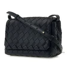 Bottega Veneta Crossbody 157638271 2