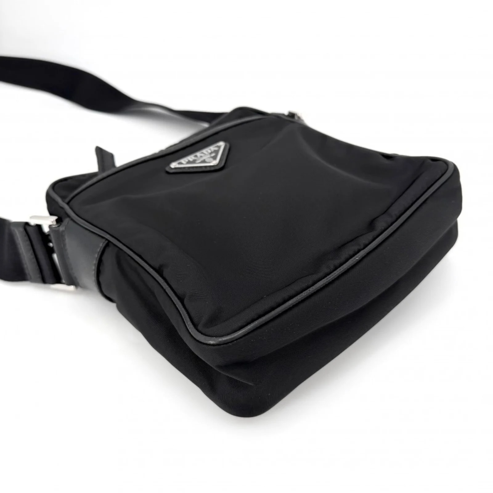 Shoulder Bag 3
