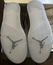 Jordan — New Air Jordan 5 Retro DD0587-002 — Sneaker — resale