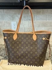 Authentic Louis Vuitton Neverfull With 3