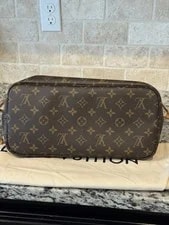 Authentic Louis Vuitton Neverfull With 4