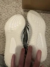 Yeezy Boost 350 V2 – Size 10 – 3