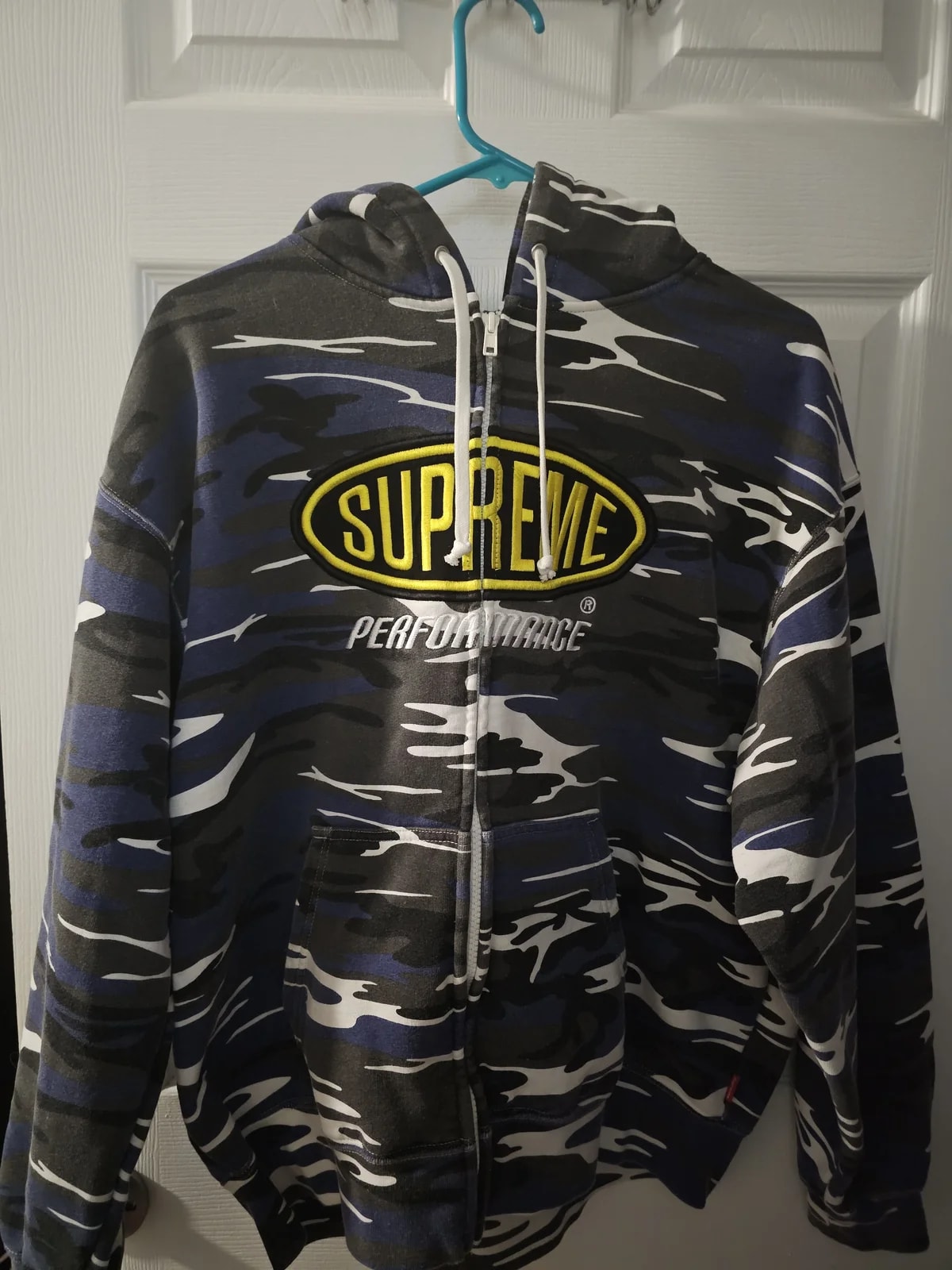 Supreme — Supreme Performance Zip Up Hoodie ( Camo) — streetwear — resale