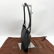 Bottega Veneta One 3